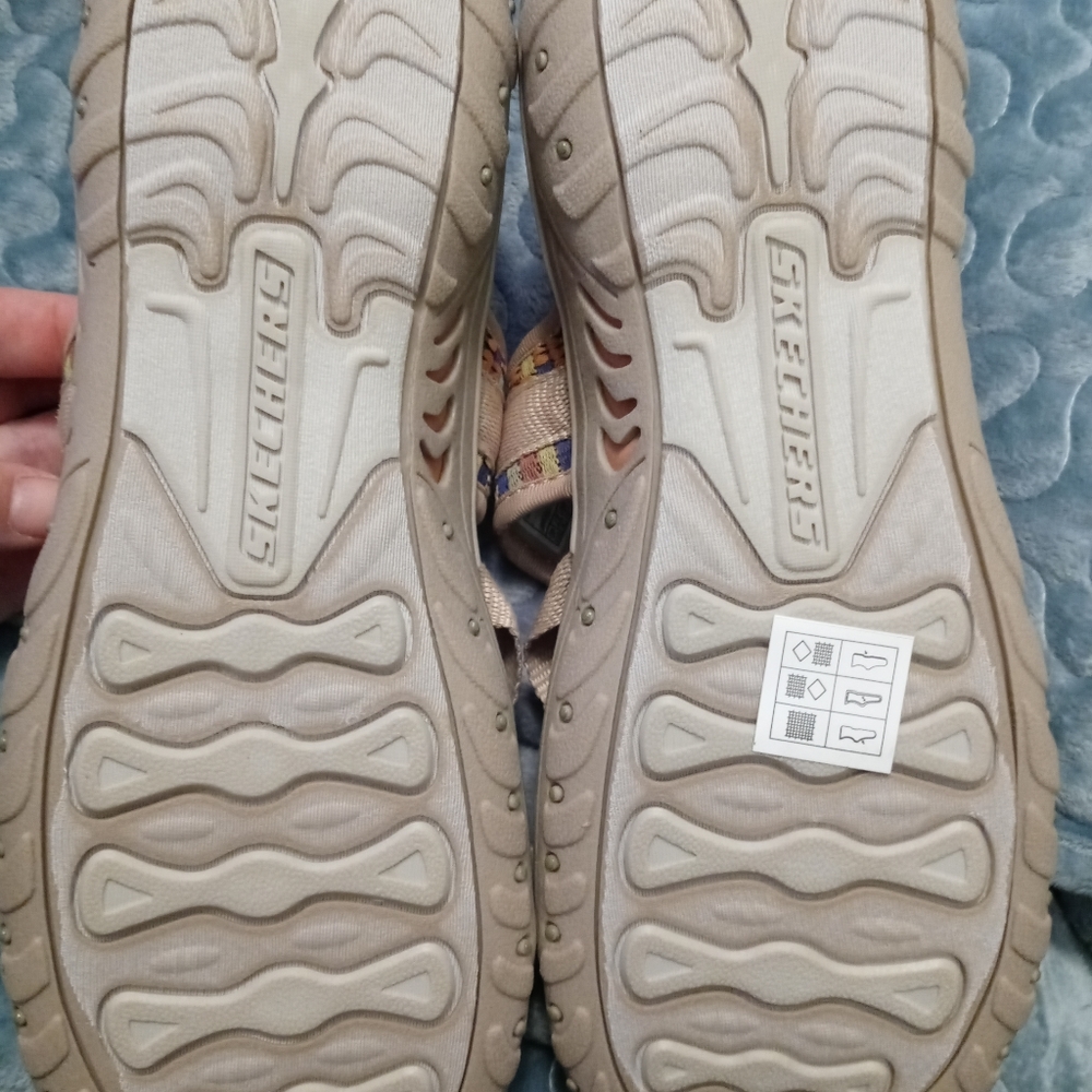 Skechers Sandals size 10 - Picture 3 of 9